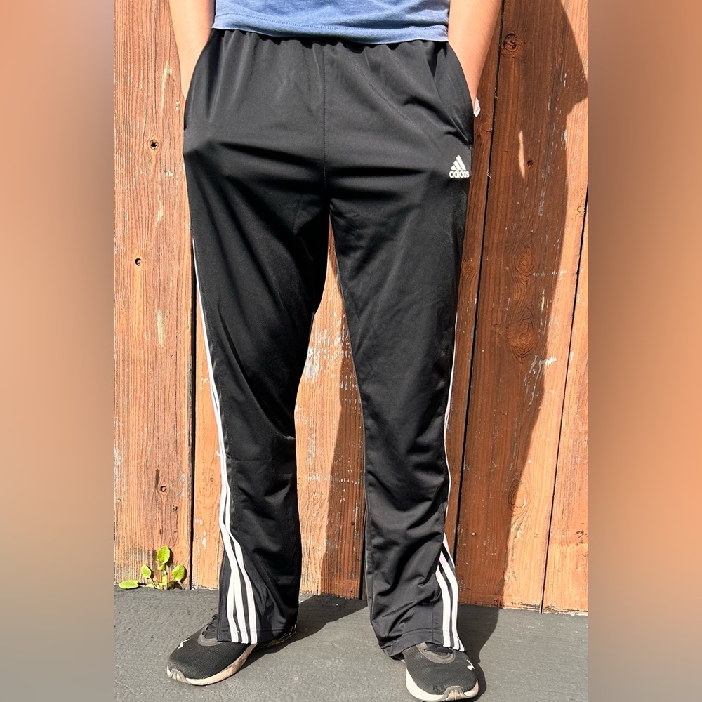 Adidas men’s active pants black and white color size large ankle zips